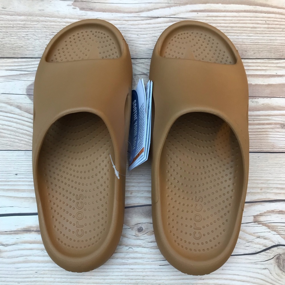 Crocs Mellow Slide - Picture 8 of 16